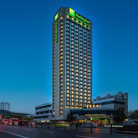 Holiday Inn Shanghai Huaxia By Ihg - Overlooking City Scenery At Sky View Restaurant المظهر الخارجي الصورة
