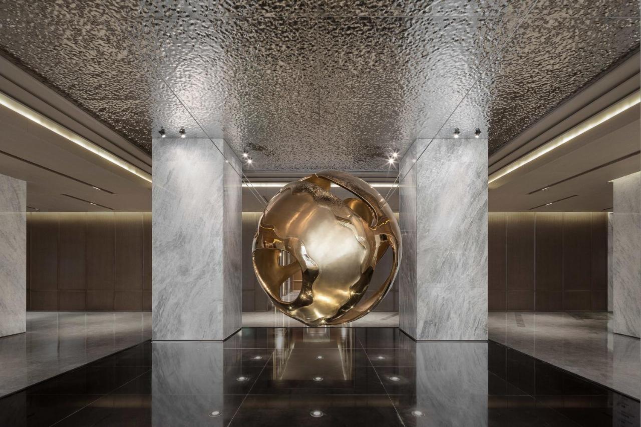 Holiday Inn Shanghai Huaxia By Ihg - Overlooking City Scenery At Sky View Restaurant المظهر الخارجي الصورة