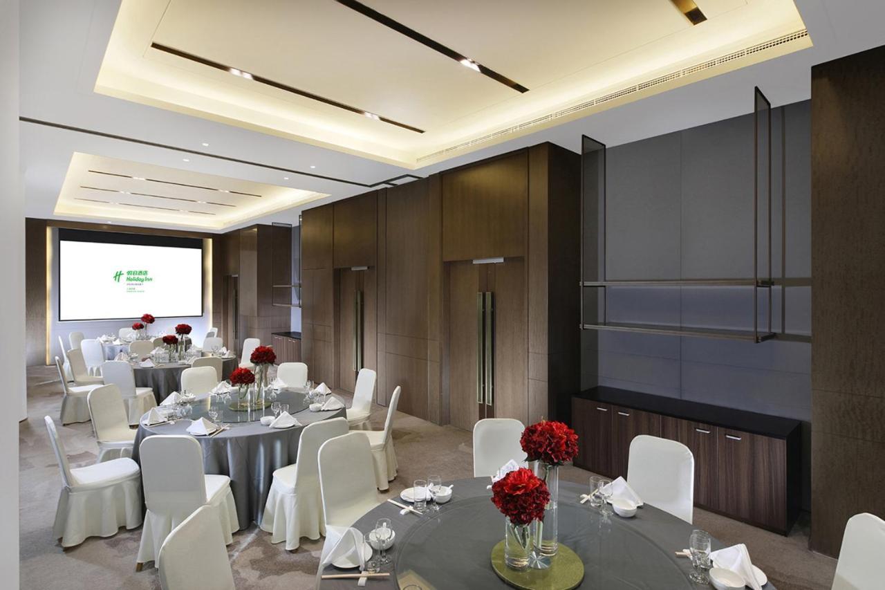 Holiday Inn Shanghai Huaxia By Ihg - Overlooking City Scenery At Sky View Restaurant المظهر الخارجي الصورة