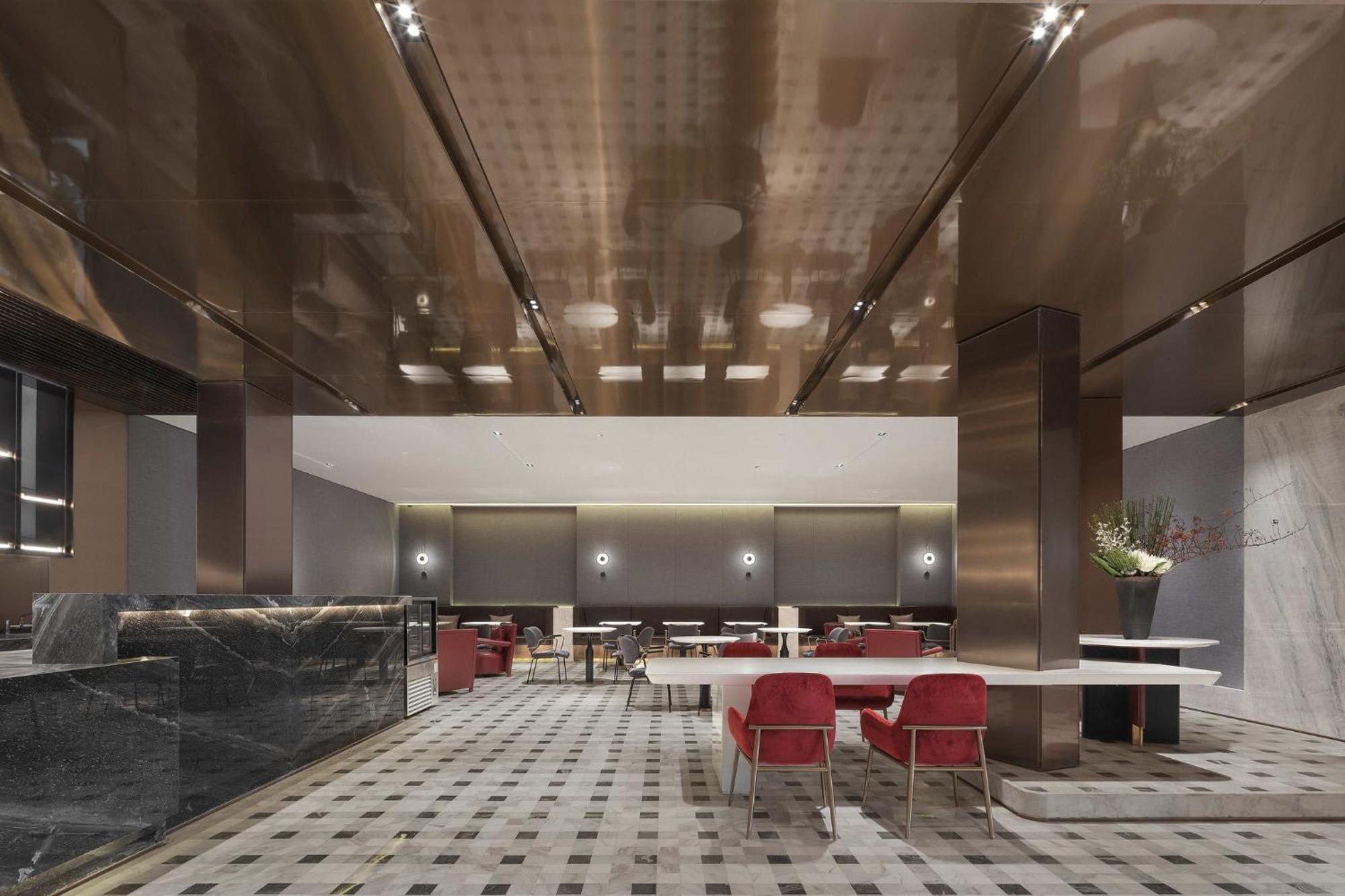 Holiday Inn Shanghai Huaxia By Ihg - Overlooking City Scenery At Sky View Restaurant المظهر الخارجي الصورة